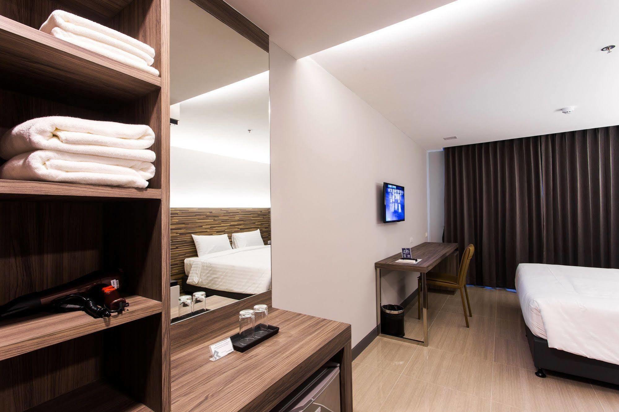 Spenza Hotel Bangkok Ngoại thất bức ảnh